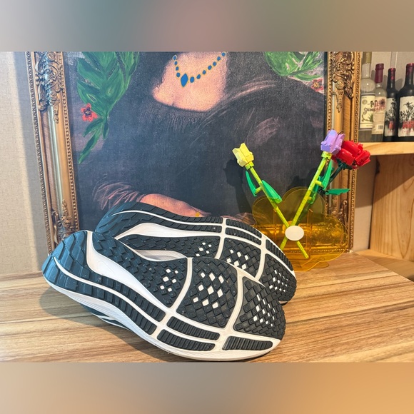 Men's Nike Air ZOOM PEGASUS 39
Shoes DH4071-001 size 12 - Picture 10 of 11